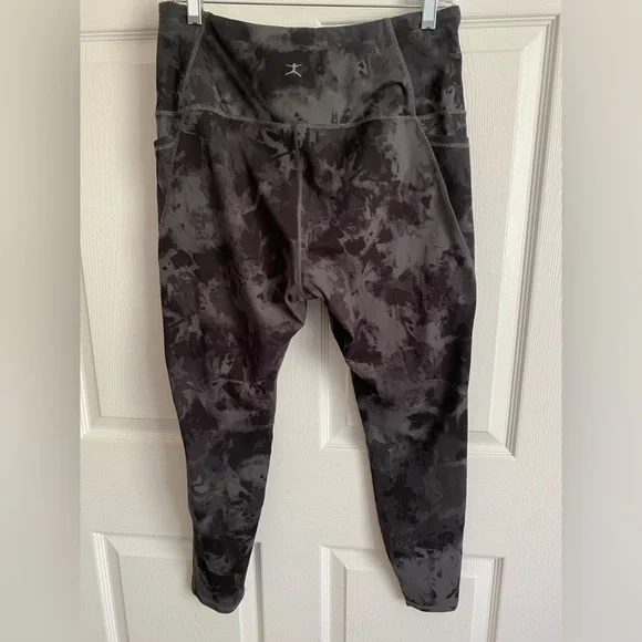 Danskin Grey and Black Tie Dye Leggings Size L - Picture 2 of 6